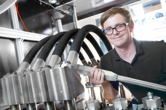 Conectores de mangueiras hidráulicas