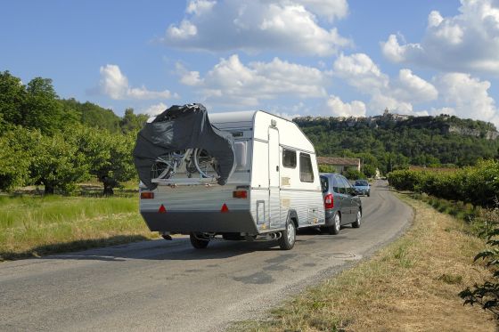 Caravans and trailer tents