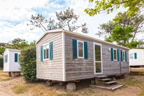 Mobile homes and mobile living units