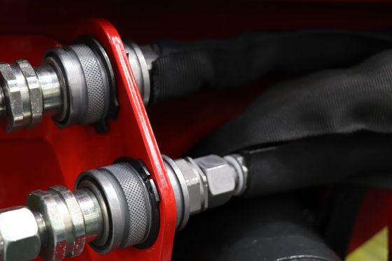 Breakaway coupling coupled to an agricultural machine