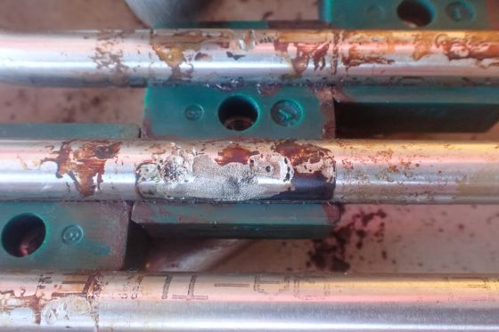 Crevice corrosion on a pipe