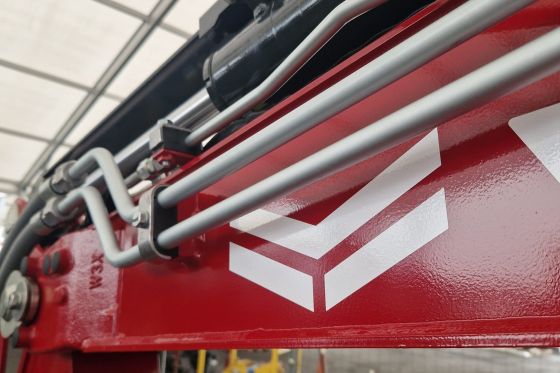 Tubes hydrauliques sur VIO 33/38-7