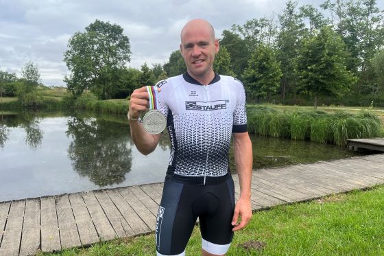 UCI (International Cycling Union) Silver Medal Men Sprint B