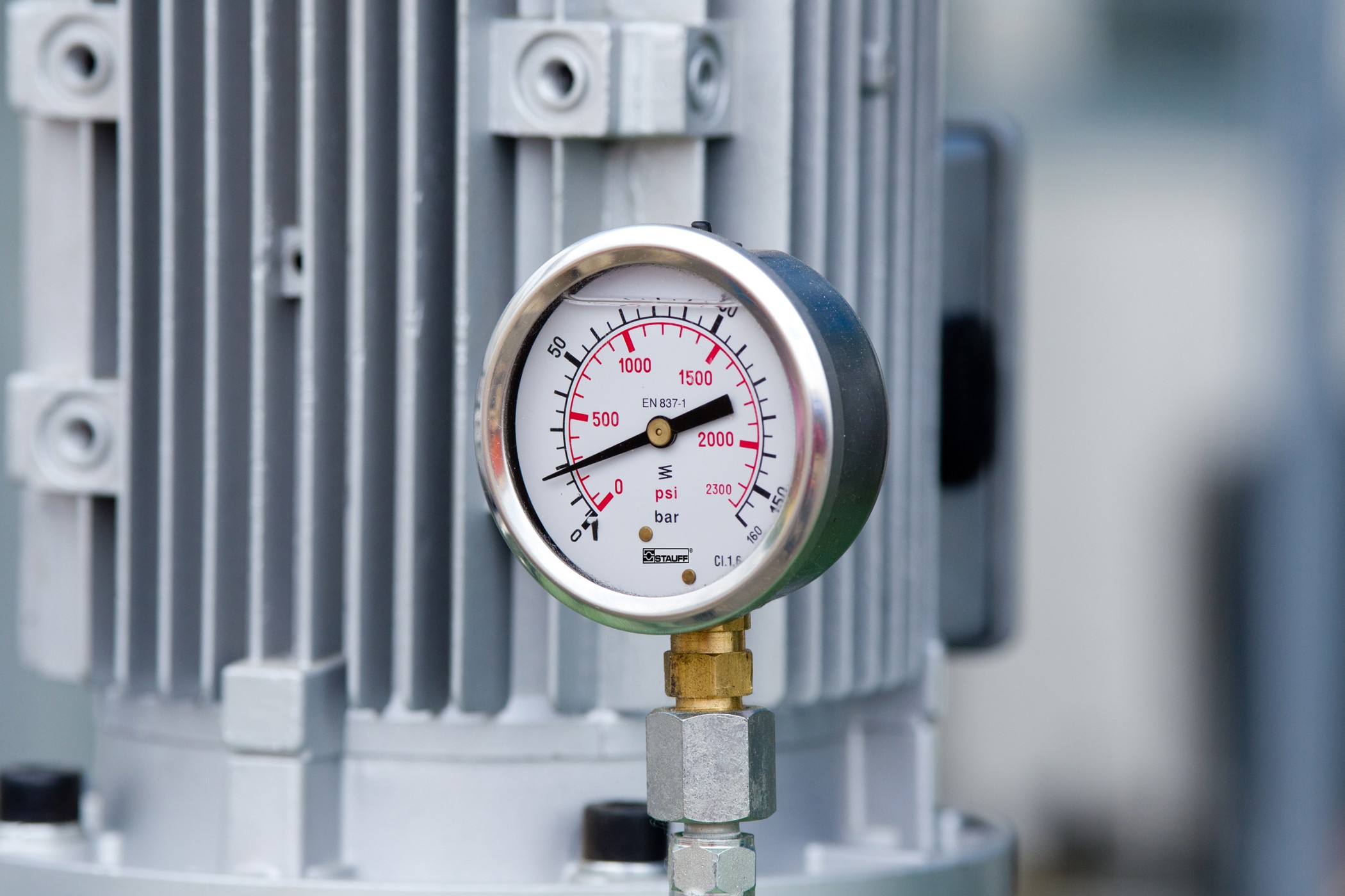 What is a pressure gauge?