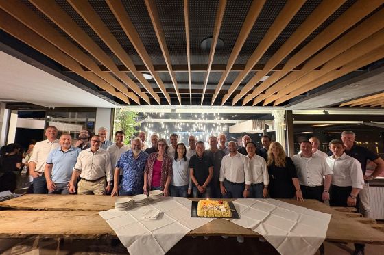 Presentation of a gift to the staff of STAUFF Italy